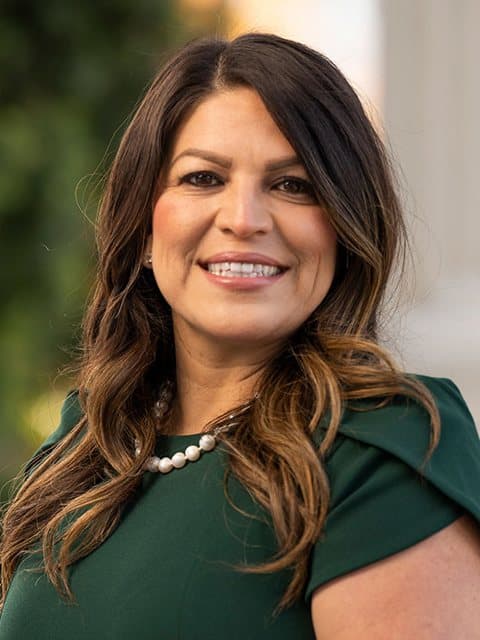 Esmeralda Soria profile photo