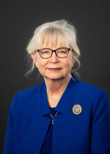 Beth Wessel-Kroeschell profile photo