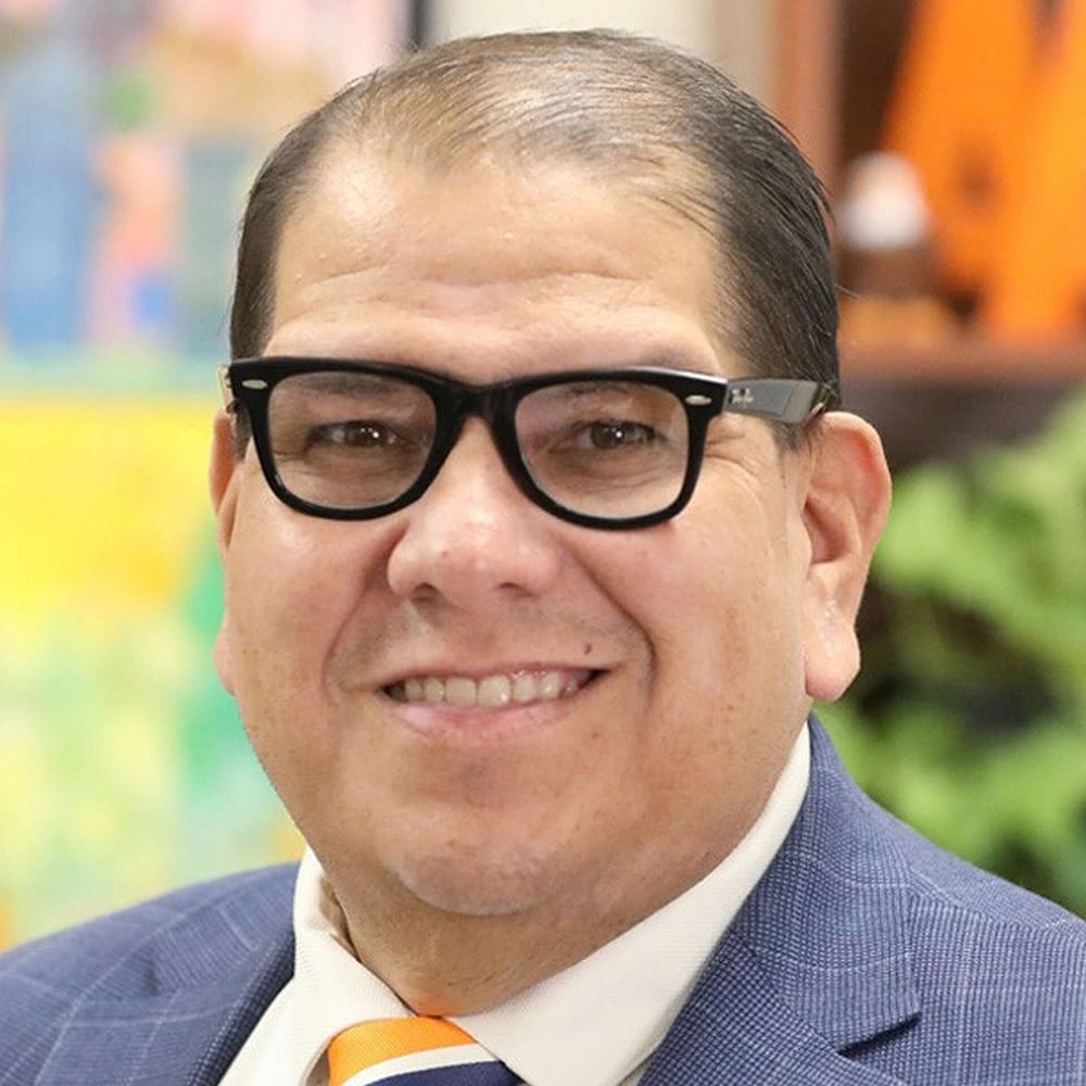 Gustavo Reveles profile photo